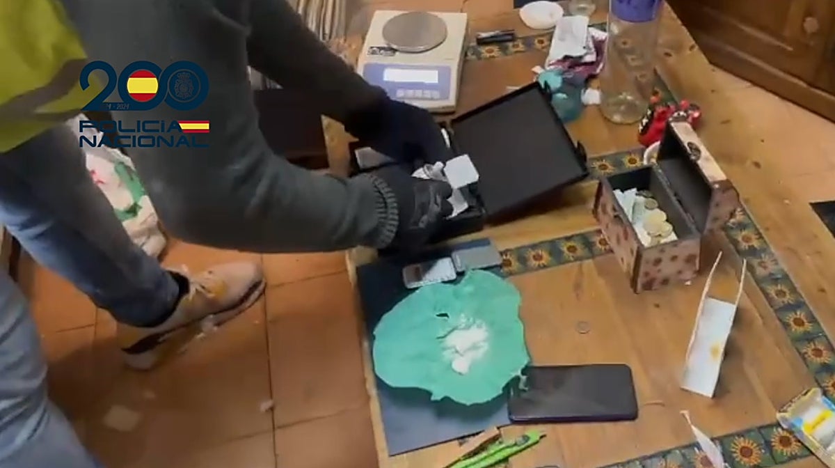 Imagen tomada en el narcopiso intervenido por la Policía Nacional en Elche