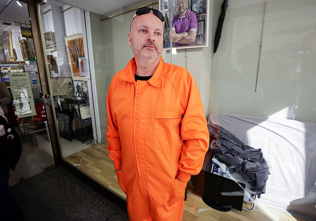 Tenreiro empieza un encierro vestido como un preso de Guantánamo