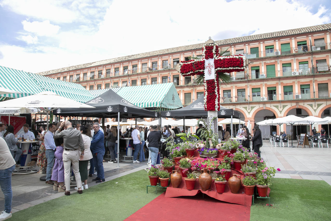 Fotos: el comienzo de las Cruces de Mayo de Córdoba