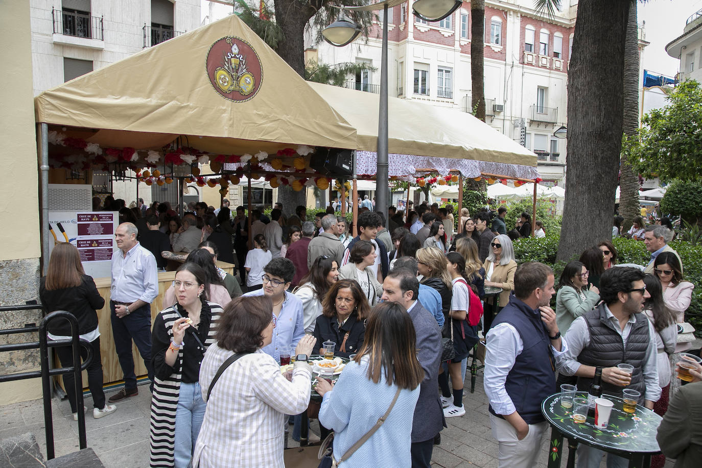 Fotos: el comienzo de las Cruces de Mayo de Córdoba