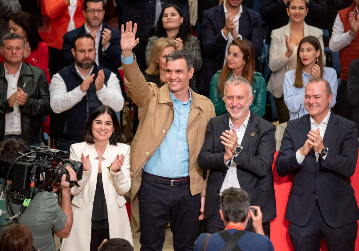 Acto de campaña en Canarias en foto de archivo