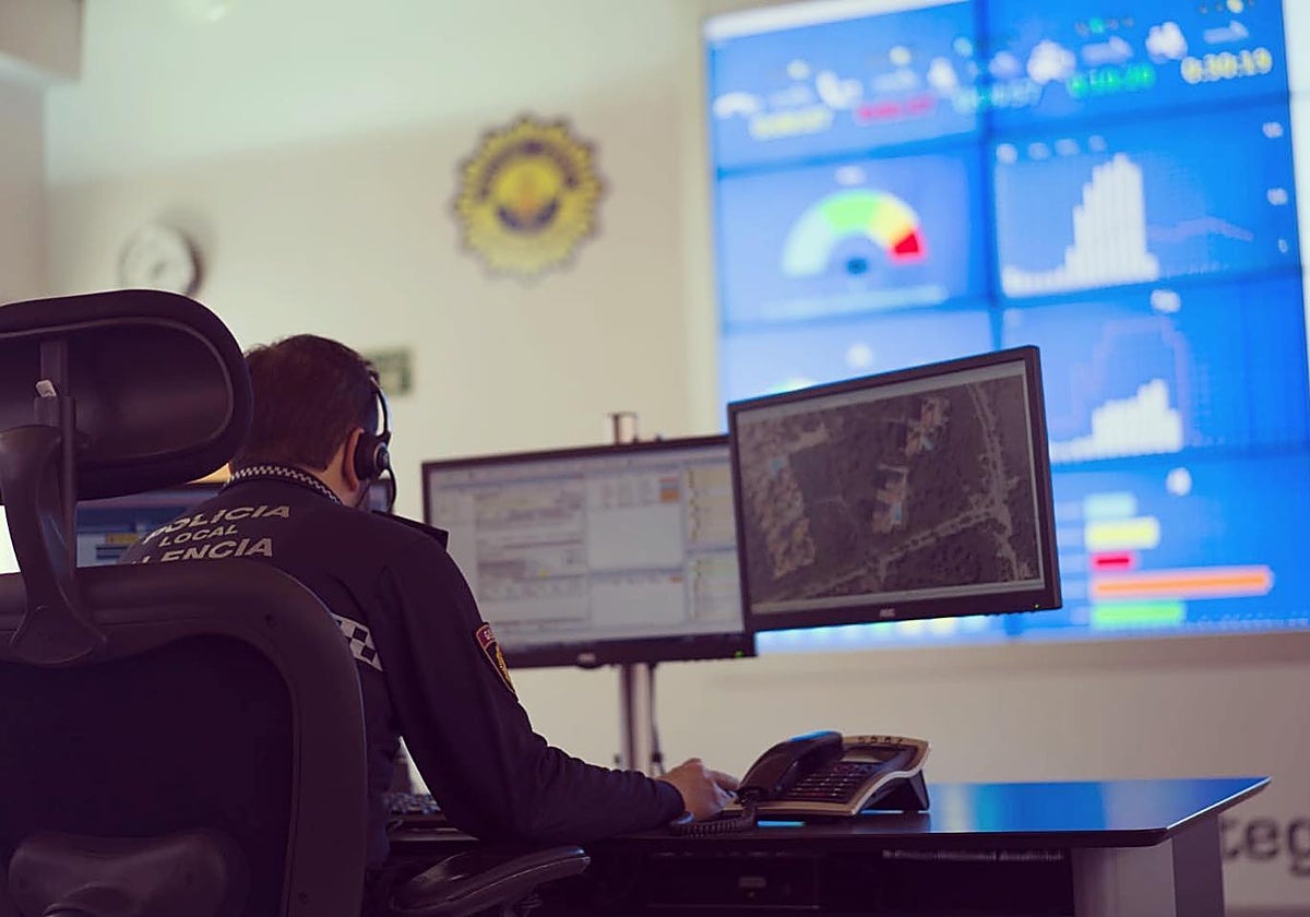 Imagen de archivo de un agente de la Policía Local de Valencia