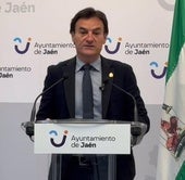 El alcalde de Jaén, acerca del hallazgo del cadáver del niño de seis años en su domicilio: «Hay que ser muy prudentes»