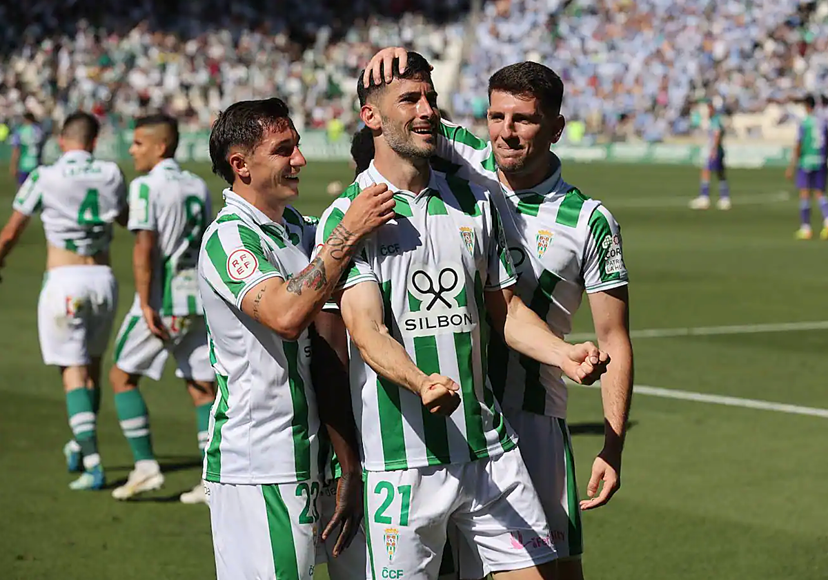 Albarrán celebra el gol ante el Málaga en El Arcángel