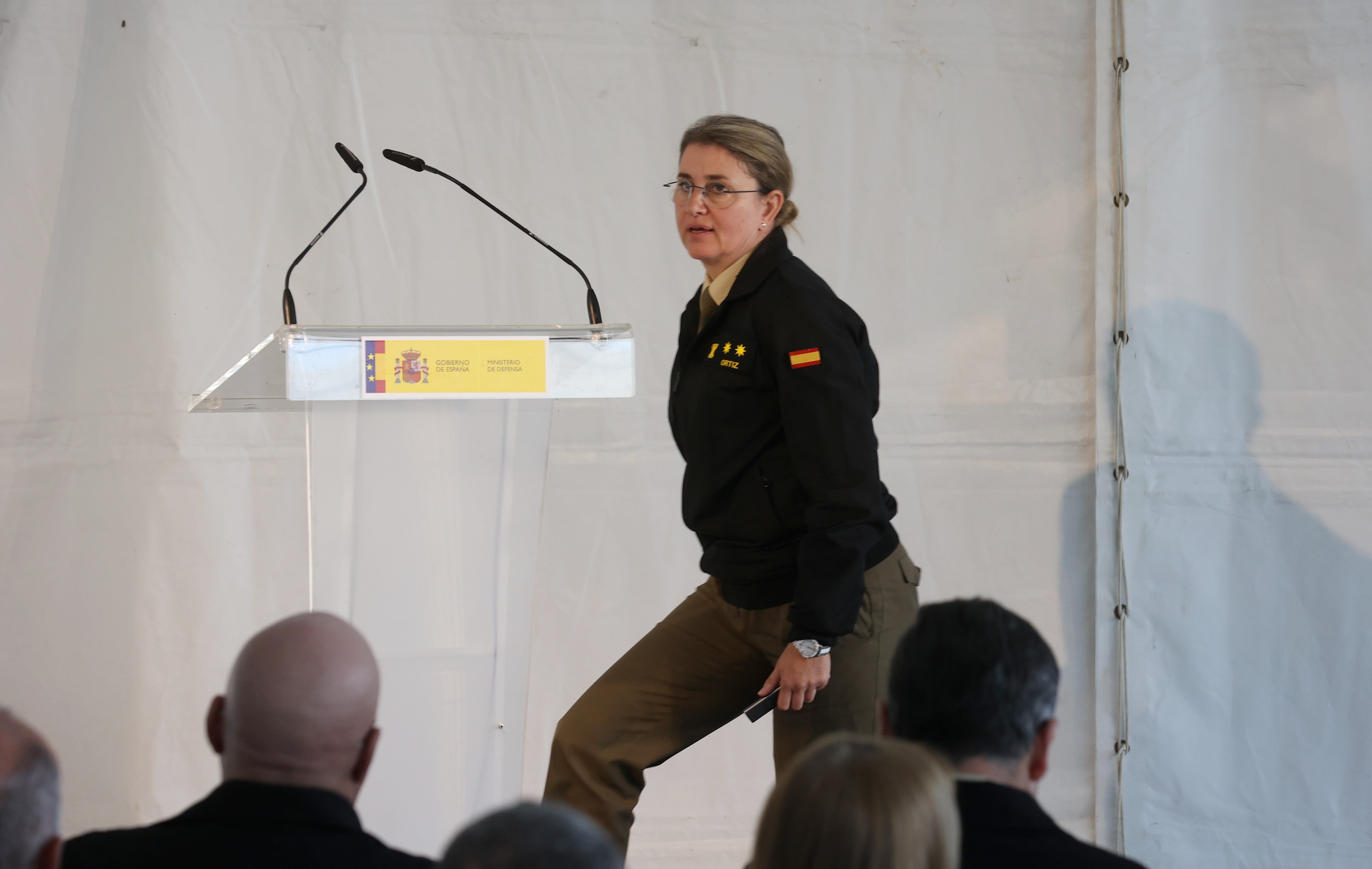 Las imágenes de la visita de la ministra de Defensa a las obras de la Base Logística del Ejército