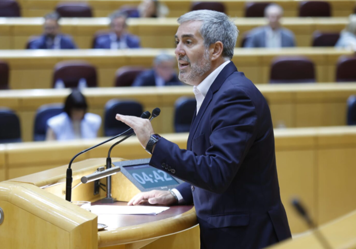 Fernando Clavijo (CC) en el Senado en foto de archivo