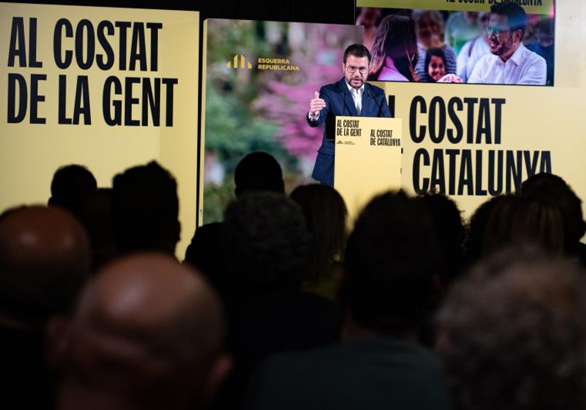 Aragonès, durante un acto de campaña en Gerona