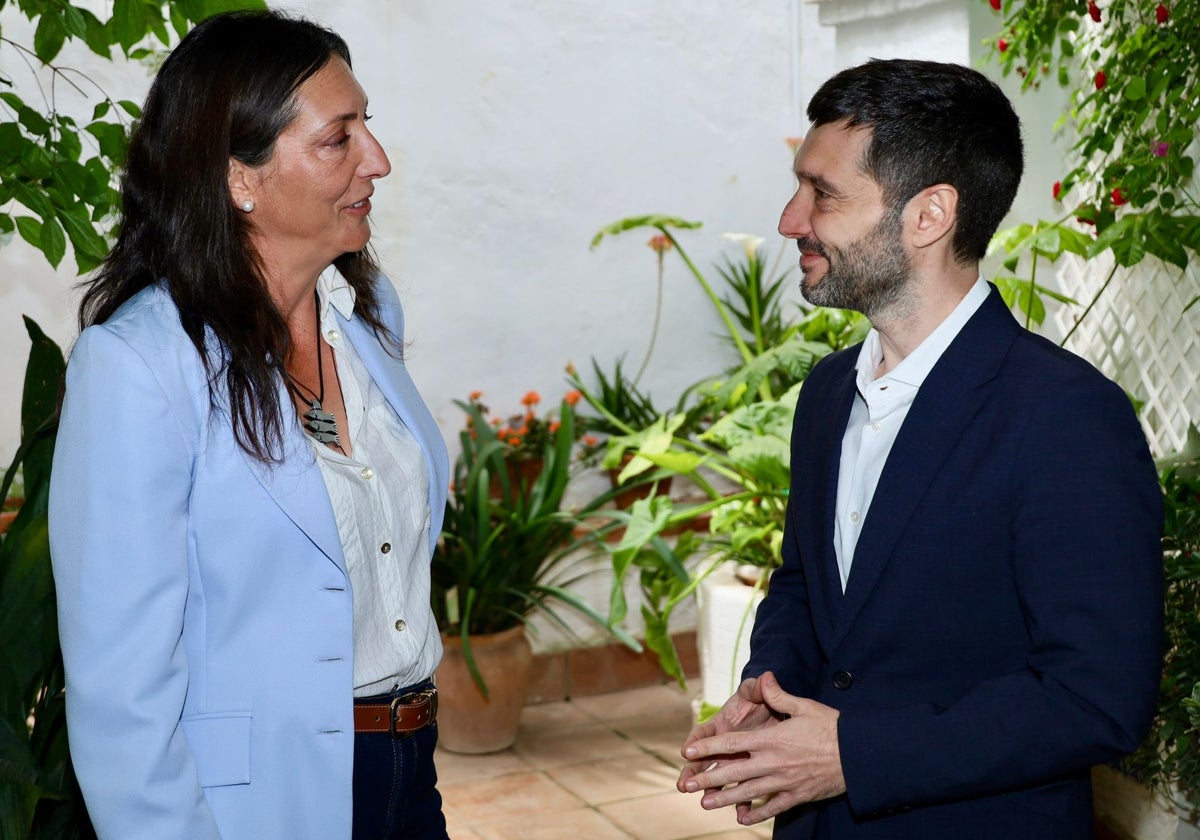 La consejera Loles López con el ministro Pablo Bustinduy, hace unos días en Córdoba