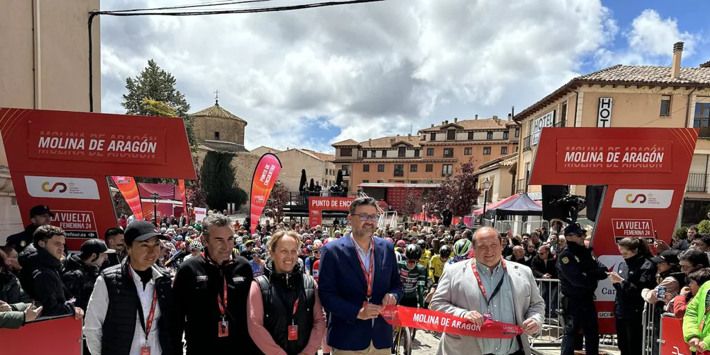 La Junta presume que las diez ediciones de La Vuelta Ciclista a España son un impulso al deporte femenino