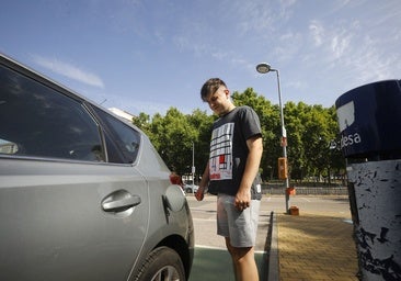 Los vehículos híbridos y eléctricos crecen un 20% hasta abril y ya son los más matriculados