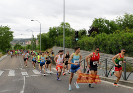 José Molina y Sonia Ruiz Andrade se imponen en la XX Carrera de los Bomberos de Toledo