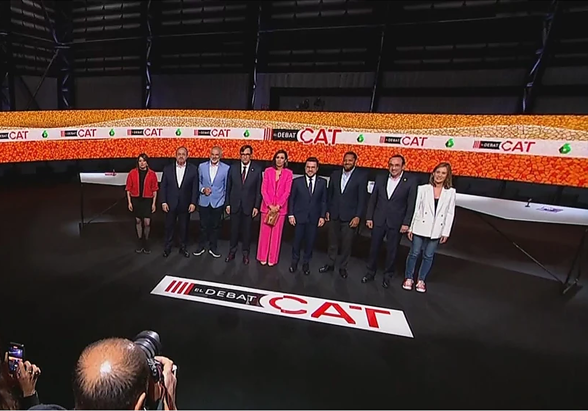 Los ocho candidatos a las elecciones catalanas con Ana Pastor, moderadora del debate en La Sexta