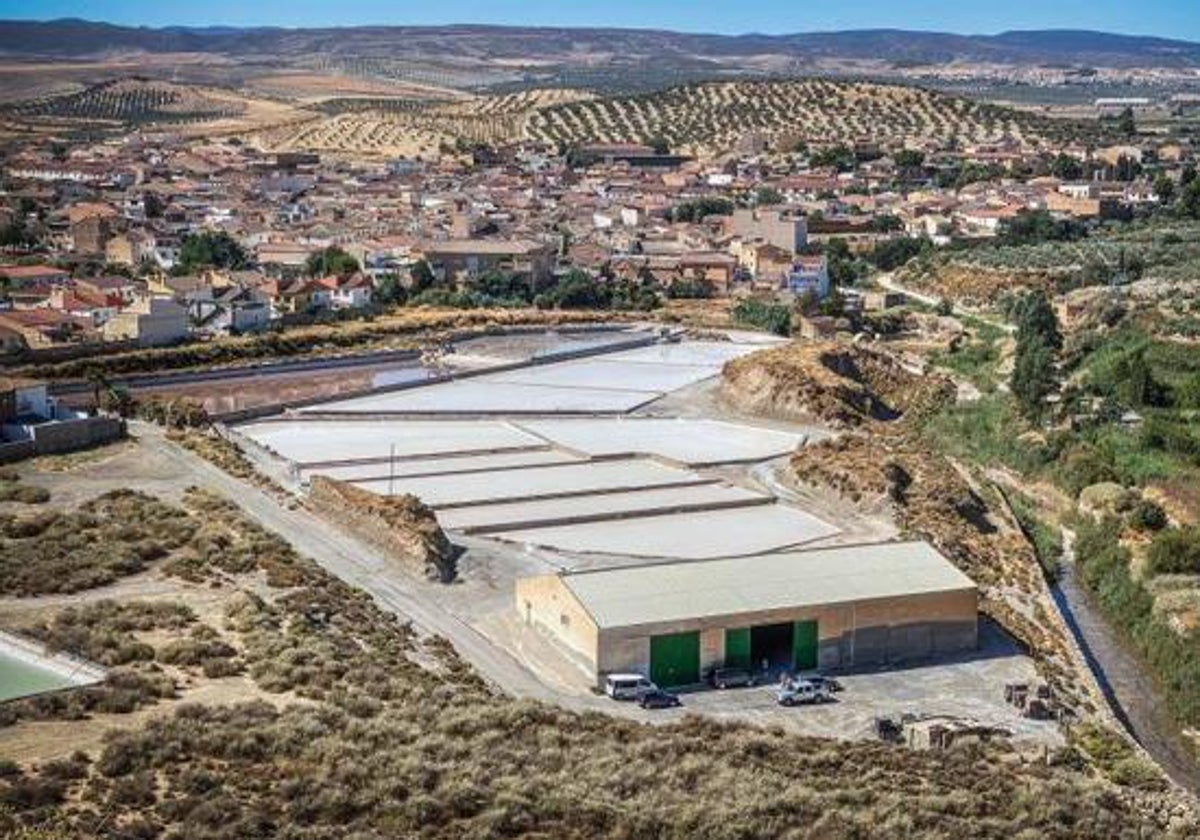 Las salinas de La Malahá llevan funcionando desde hace más de tres mil años