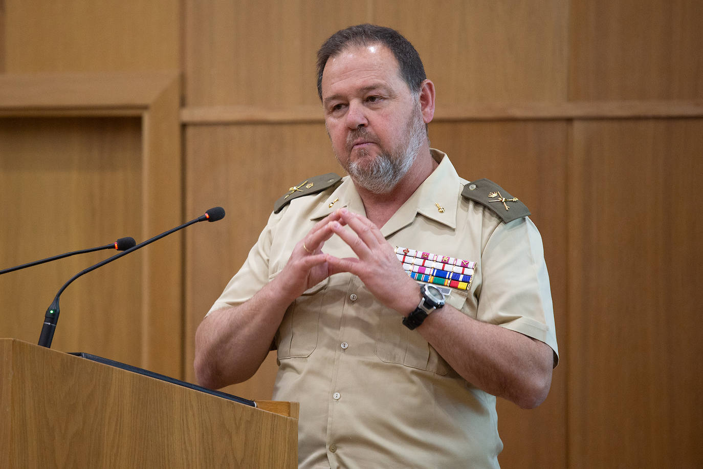 Fotos: La presentación de la Base Logística del Ejército de Tierra de Córdoba en Algeciras