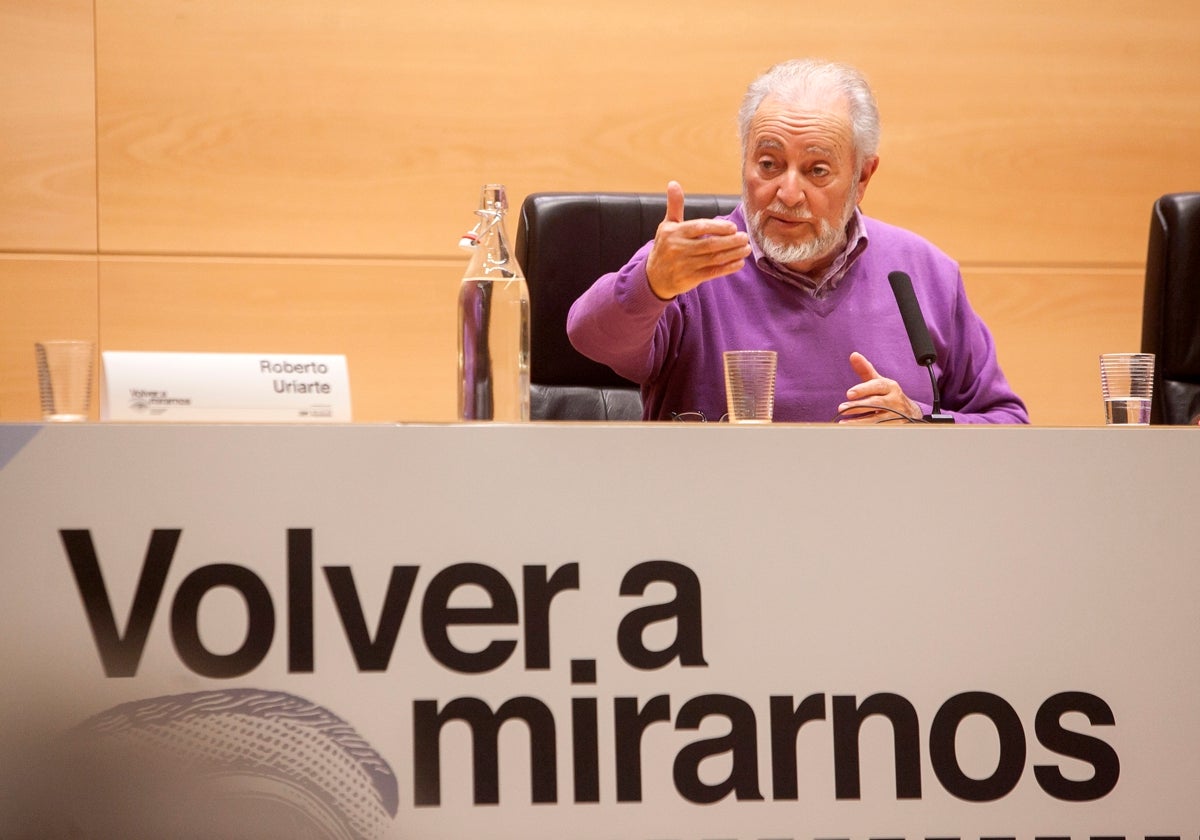 Julio Anguita, en una conferencia en 2018