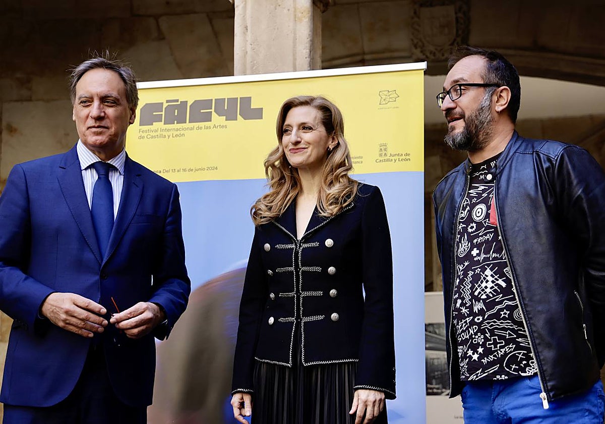 La viceconsejera de Acción Cultural, Mar Sancho, y el alcalde de Salamanca, Carlos García Carbayo, presentan la programación del Festival Internacional de las Artes de Castilla y León, Fàcyl 2024
