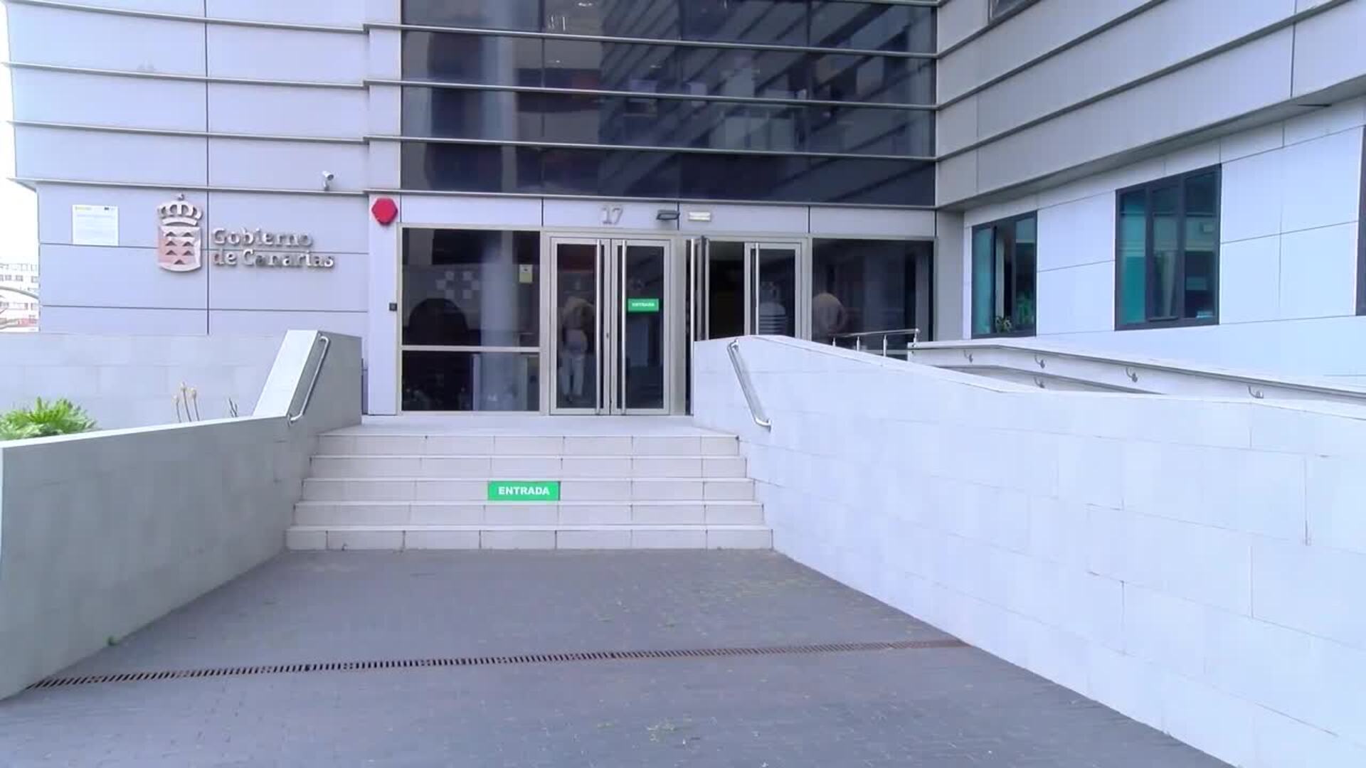 Policía entra en la Consejería canaria de Sanidad por el &#039;caso Mascarillas&#039;