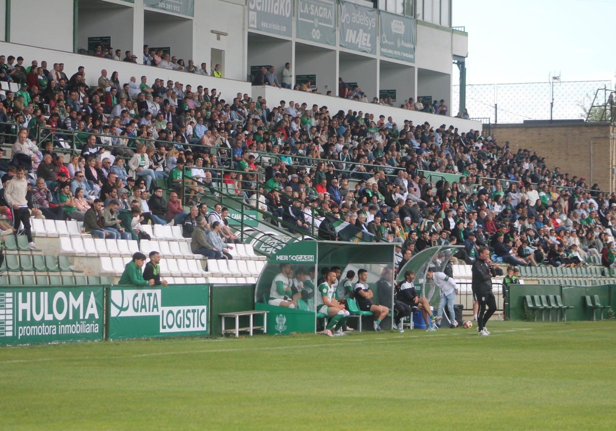 Más de 500 aficionados del CD Toledo han comprado su entrada para animar al equipo en Villarrubia de los Ojos