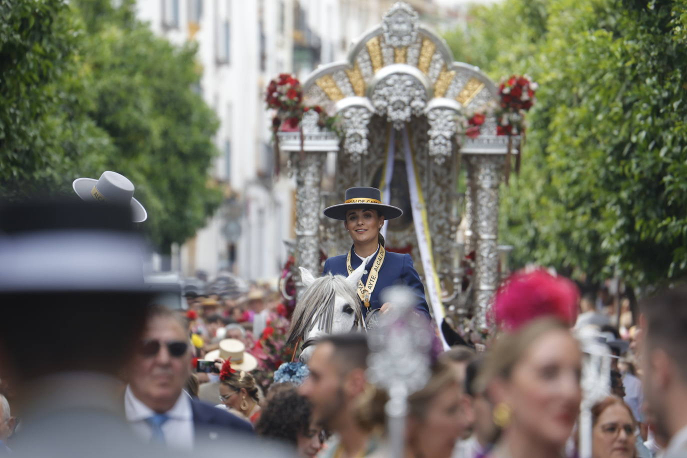 Fotos: La emocionante salida de la hermandad del Rocío de Córdoba