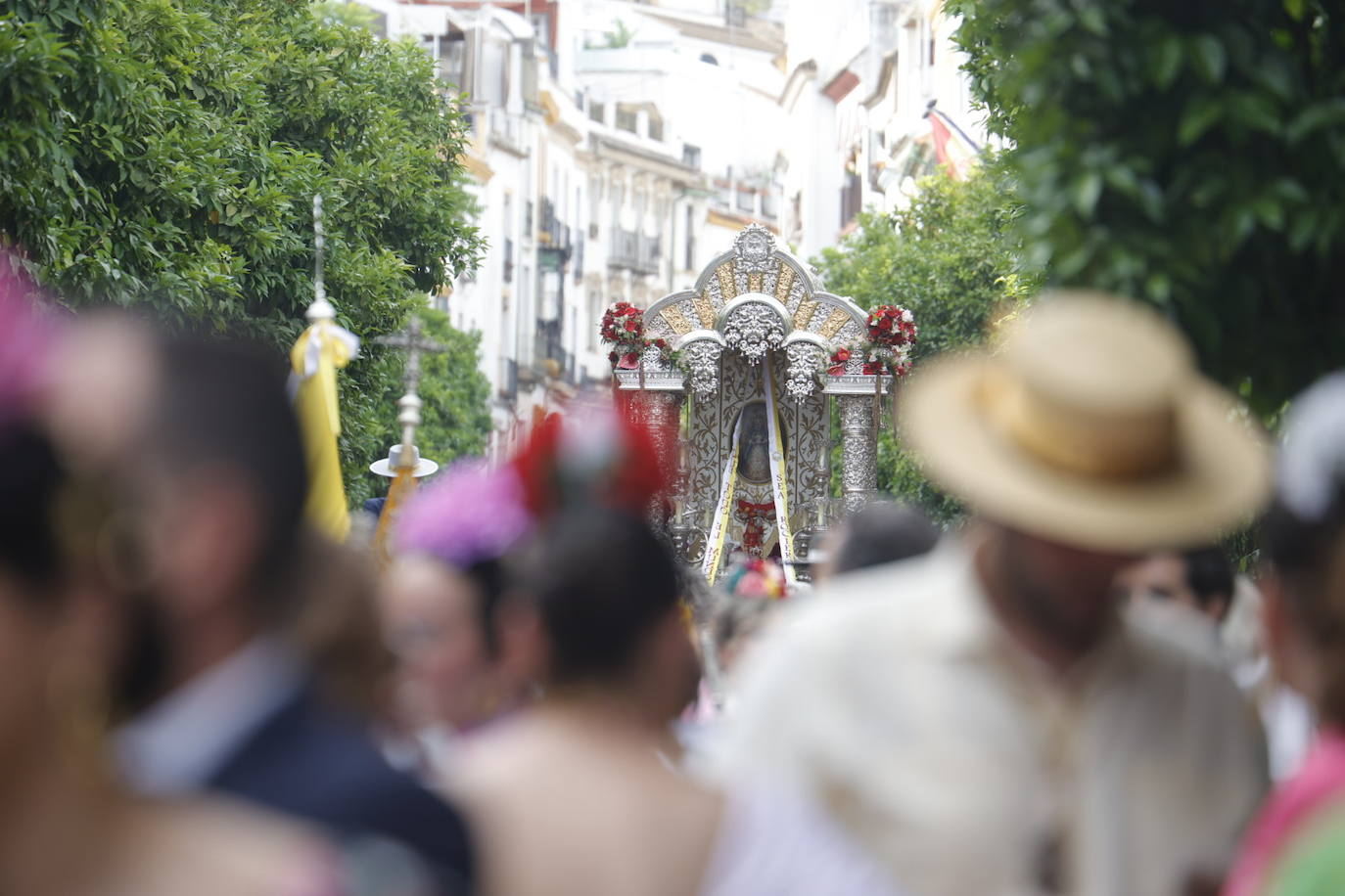 Fotos: La emocionante salida de la hermandad del Rocío de Córdoba
