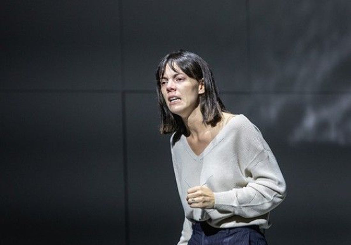 Victoria Luengo como Tessa Ensler