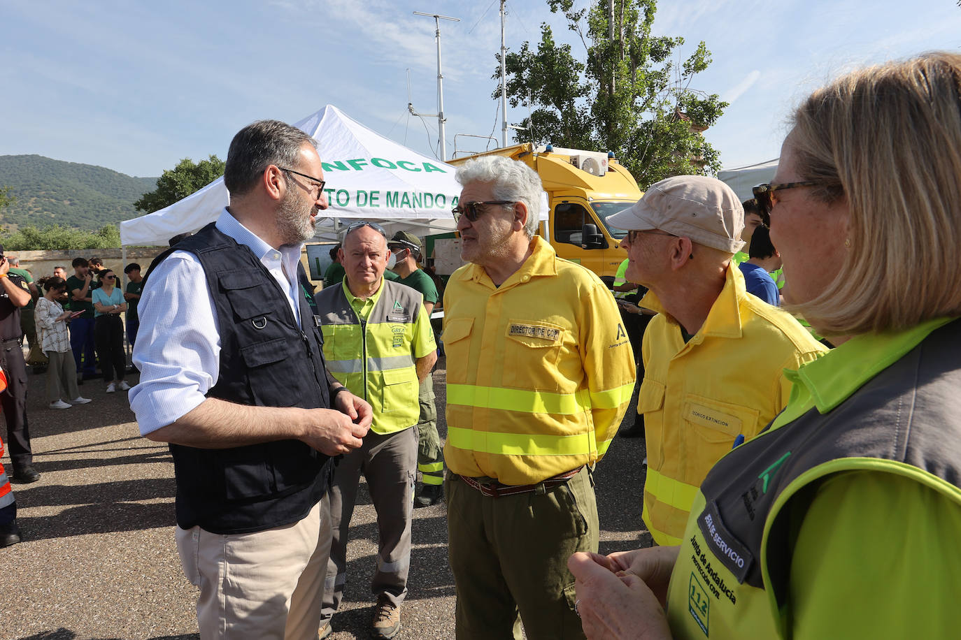 Fotos: así se dirige la lucha contra un incendio forestal en Córdoba