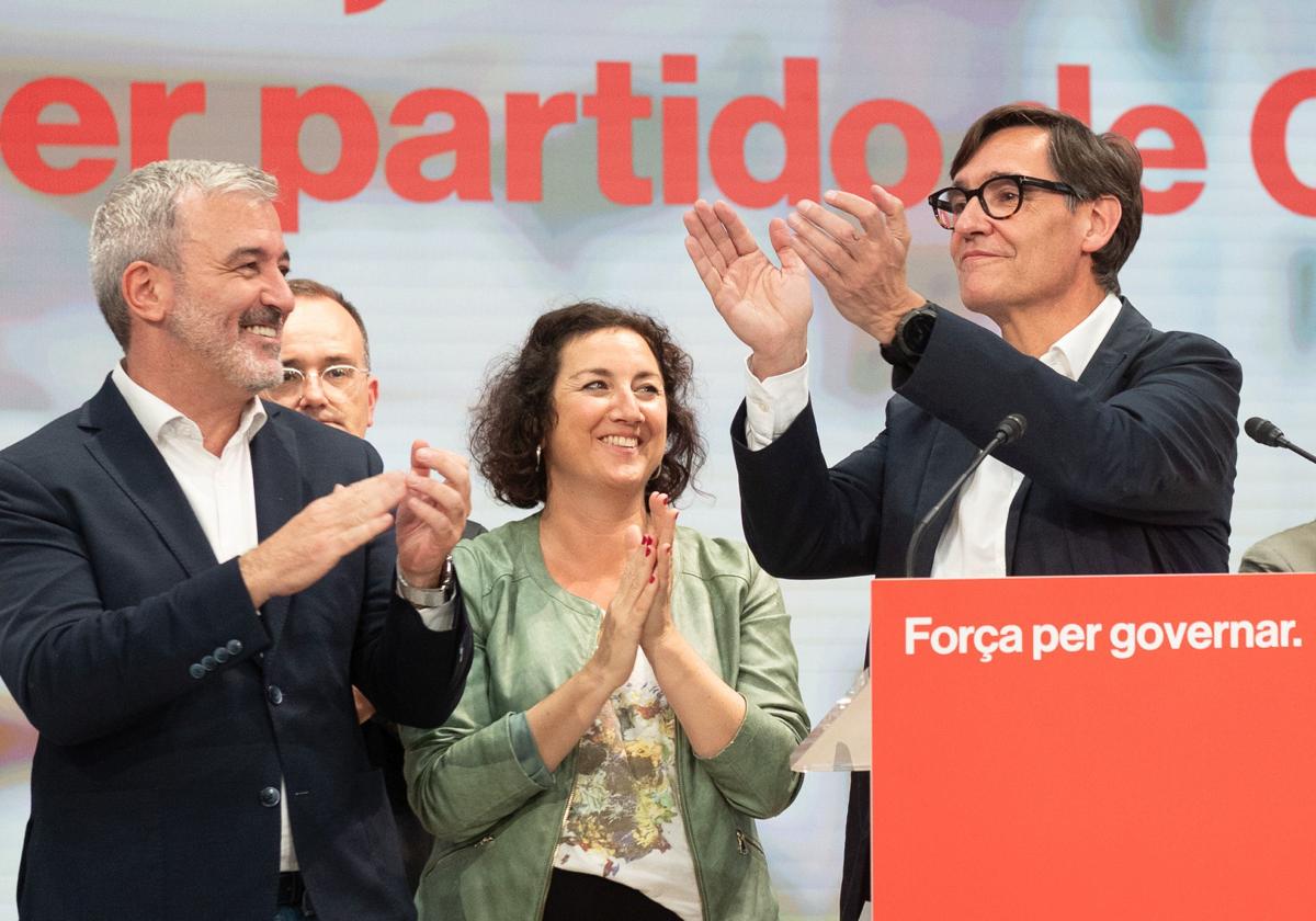 Salvador Illa, en la sede del PSC, celebrando la victoria