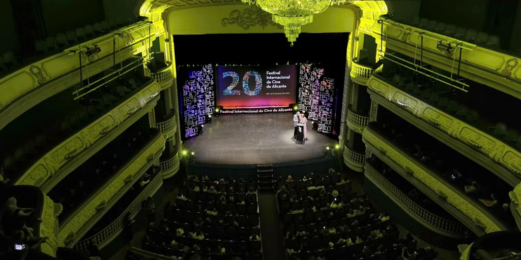 À Punt, medio oficial del Festival Internacional de Cine de Alicante por quinto año consecutivo