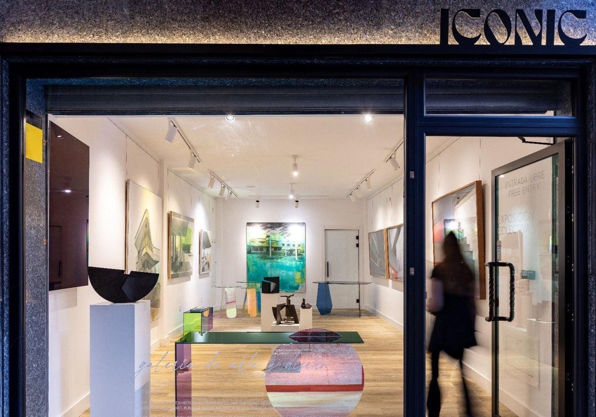 La galería 'Iconic' se encuentra en la calle Martín Gamero número 4