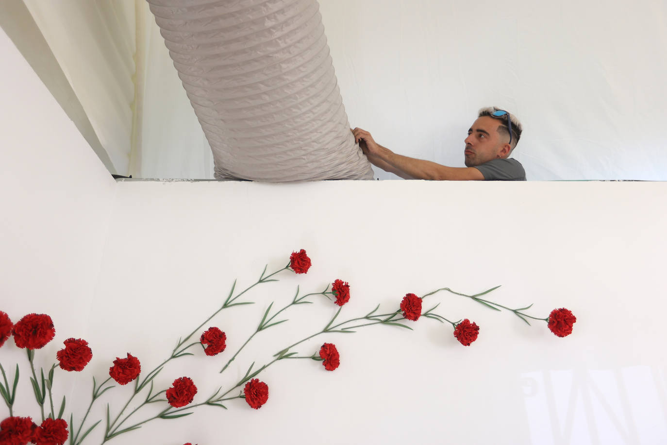 Fotos: el montaje de la Feria de Córdoba llega a los últimos toques