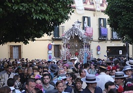 Suspiros macarenos al amanecer para la Virgen del Rocío