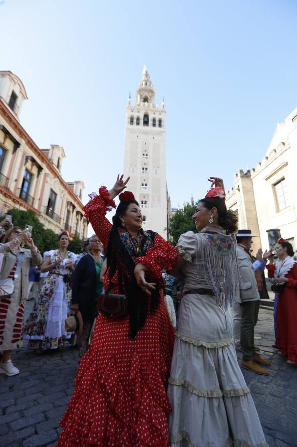 Salida de la Hermandad de Sevilla-El Salvador en su peregrinación a la Aldea del Rocío