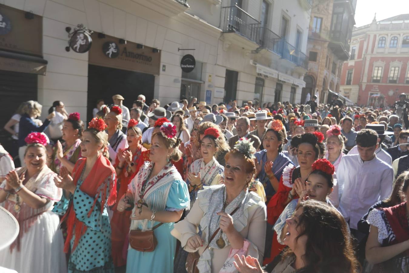 Salida de la Hermandad de Sevilla-El Salvador en su peregrinación a la Aldea del Rocío