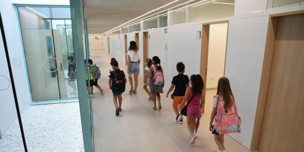Educación reduce la ratio máxima en 69 municipios valencianos para el curso 2024-2025