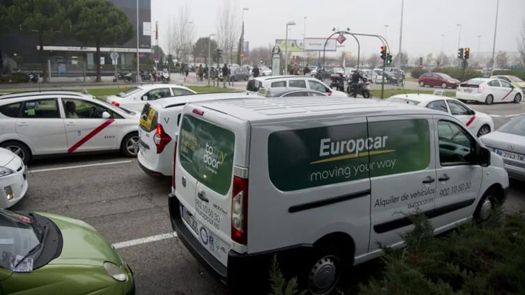 Condenan a cárcel a un hombre sin antecedentes por no devolver un coche que alquiló en Oviedo