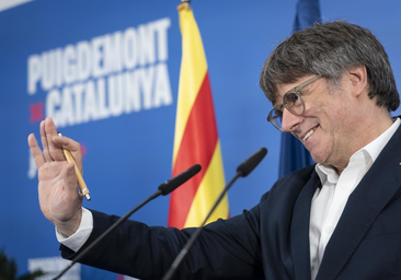 Carles Puigdemont, líder de Junts, durante una rueda de prensa en Argelès-sur-Mer (Francia)