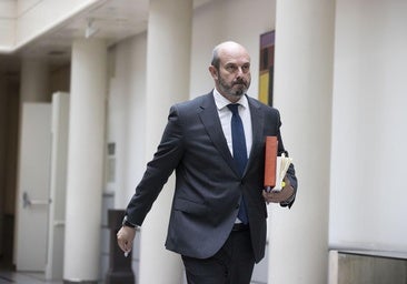 El PP deja morir el choque entre cámaras para no enturbiar al Tribunal Constitucional