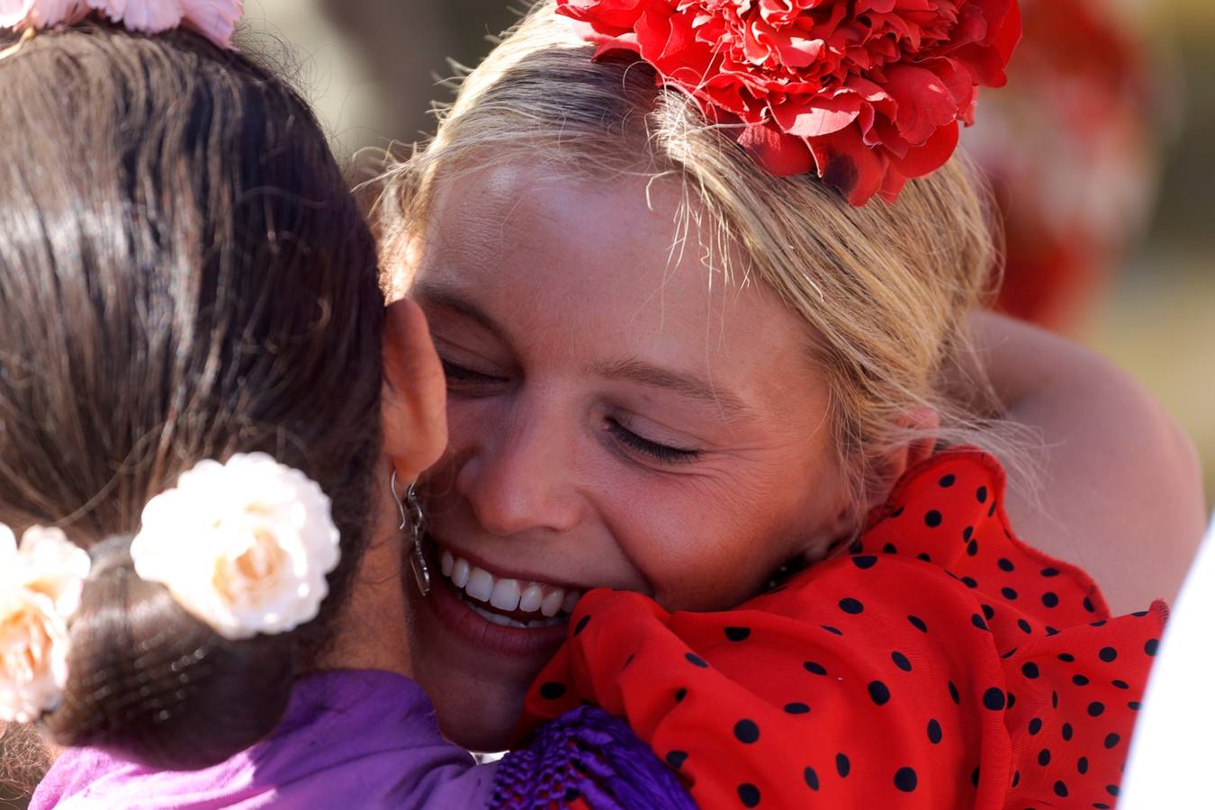El Simpecado de la Hermandad del Rocío de Sevilla pasa el vado del Quema camino a Almonte 