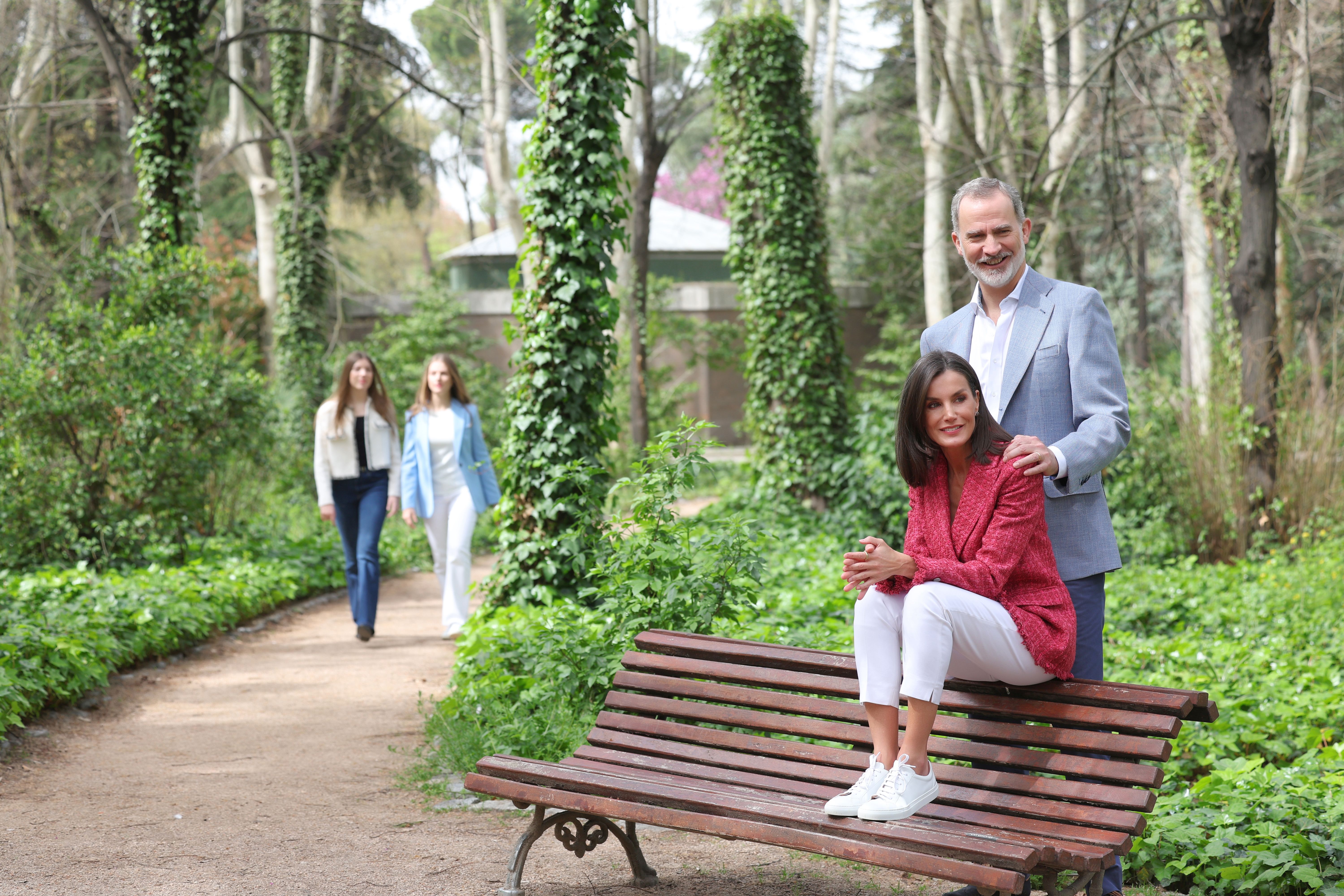 Los Reyes aguardan la llegada de sus hijas