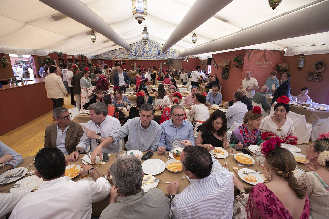 Fotos: El Arenal abarrotado en el primer sábado de la Feria de Córdoba