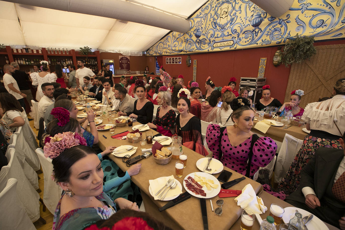 Fotos: El Arenal abarrotado en el primer sábado de la Feria de Córdoba