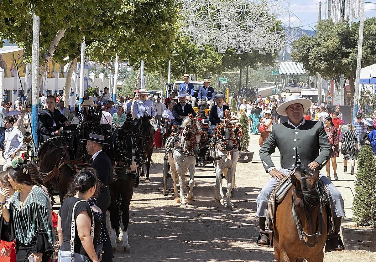 Las calles de la Feria, abarrotadas este sábado
