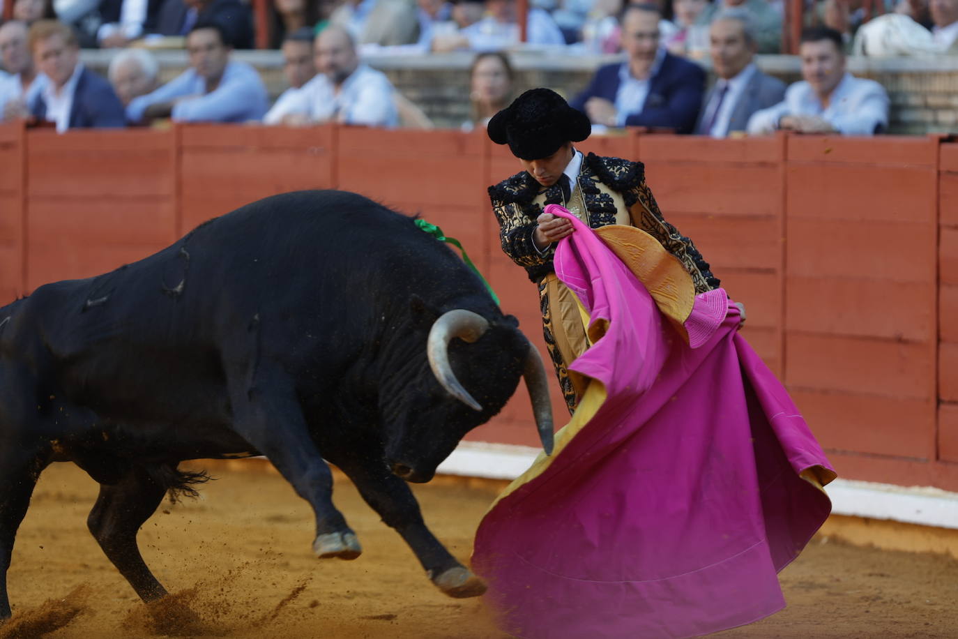 Fotos: los destellos de Ventura y Román en la primera corrida de Feria de Córdoba