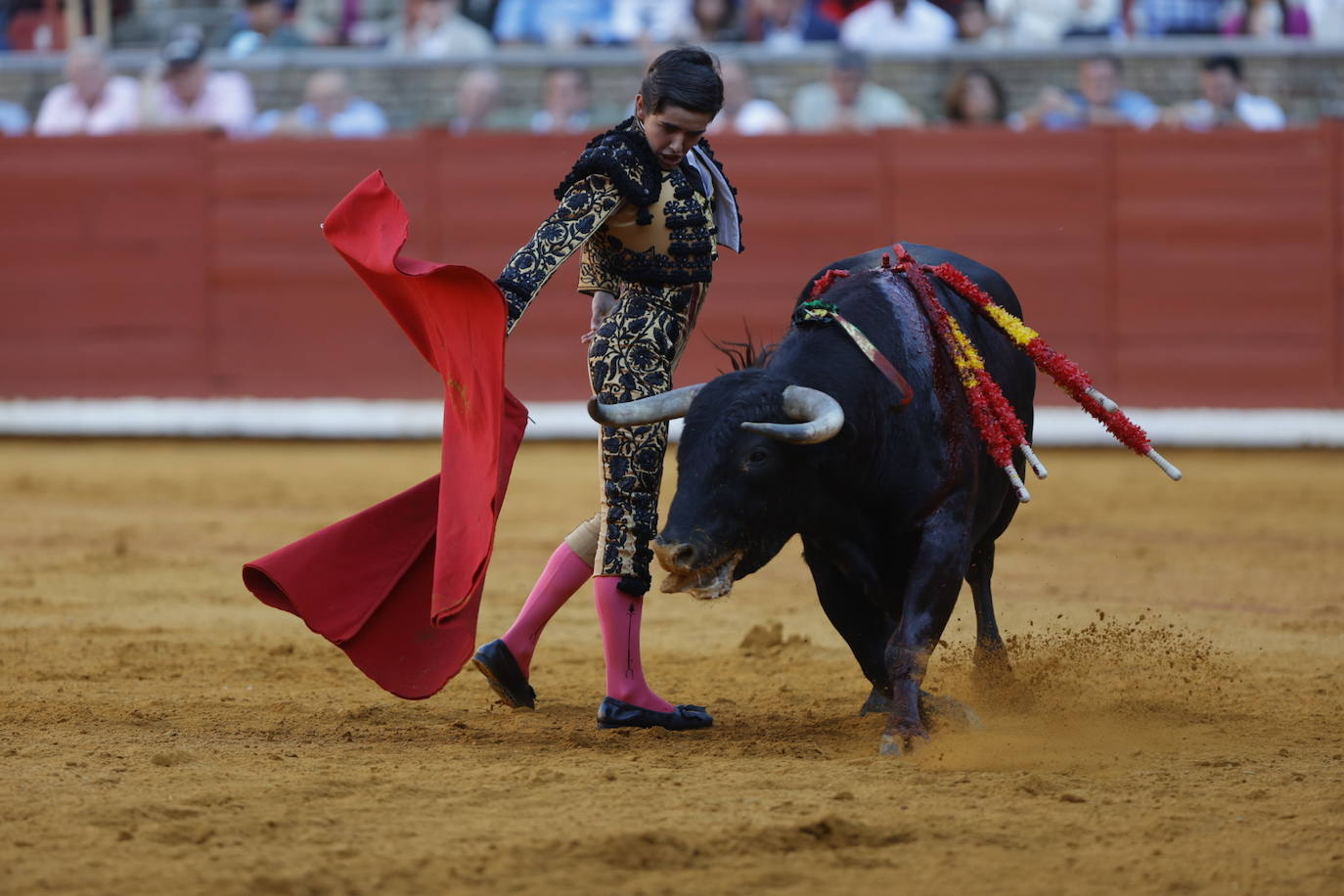 Fotos: los destellos de Ventura y Román en la primera corrida de Feria de Córdoba