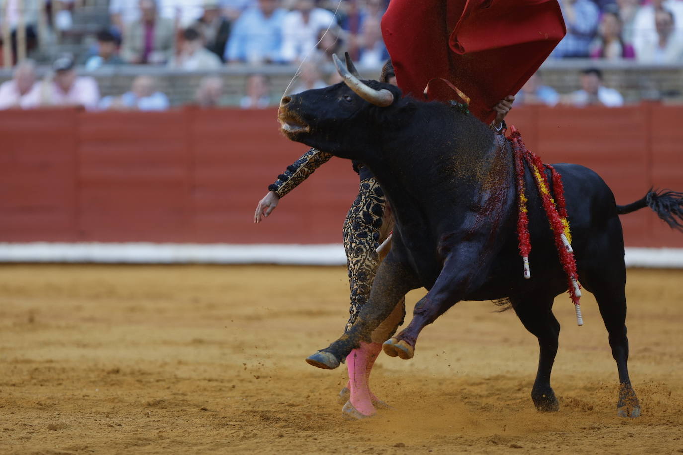 Fotos: los destellos de Ventura y Román en la primera corrida de Feria de Córdoba