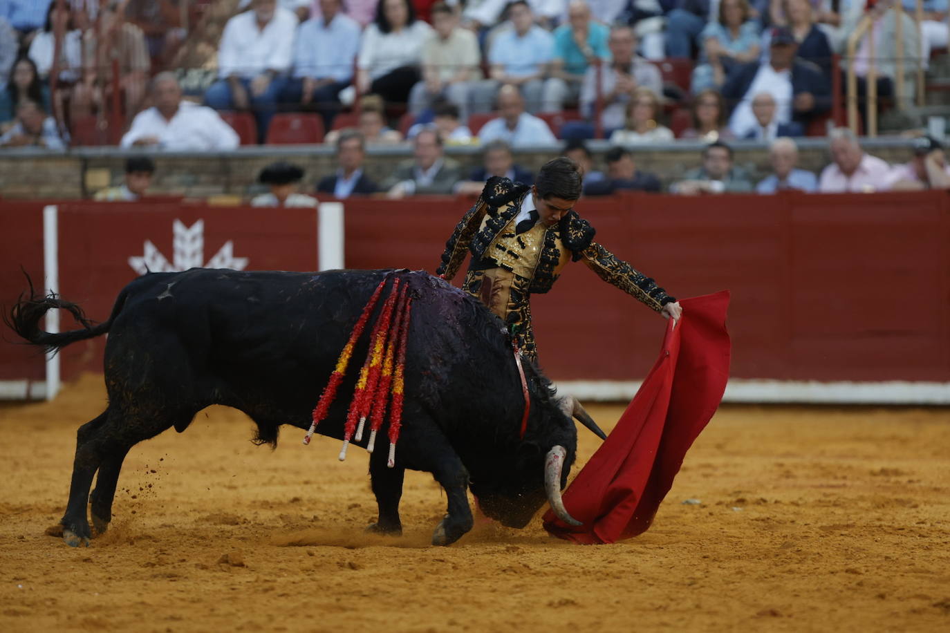 Fotos: los destellos de Ventura y Román en la primera corrida de Feria de Córdoba