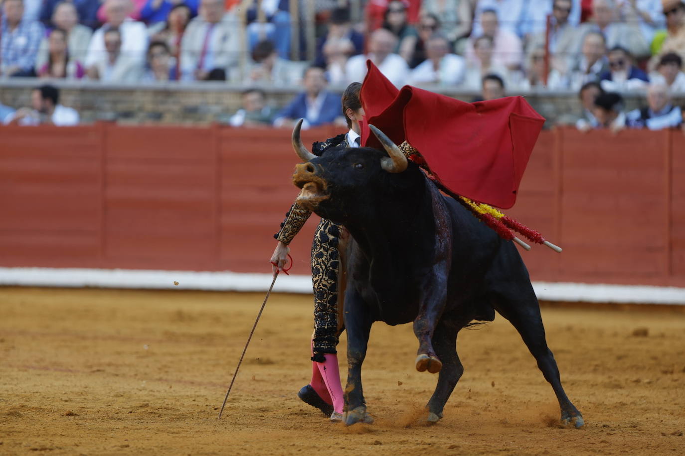 Fotos: los destellos de Ventura y Román en la primera corrida de Feria de Córdoba