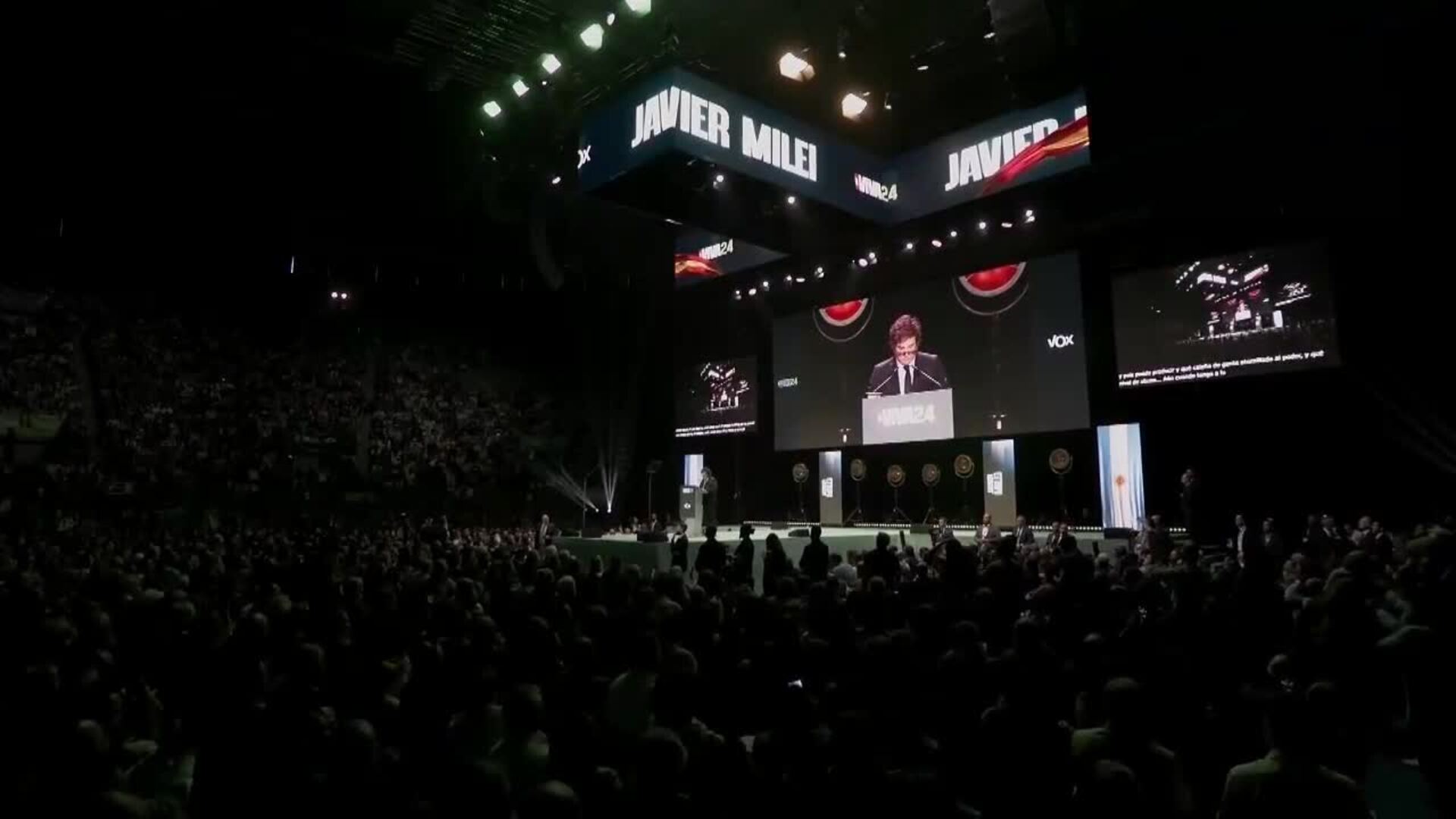 Milei arremete en Madrid contra el socialismo y llama corrupta a la mujer de Sánchez