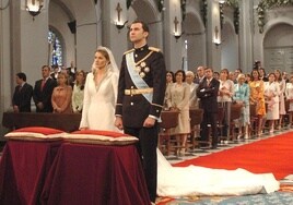 El Príncipe Felipe y Letizia Ortiz, una boda para la historia contada por ocho testigos privilegiados