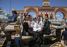 La Feria de Córdoba vive un domingo intenso y familiar antes de declarar una ligera tregua